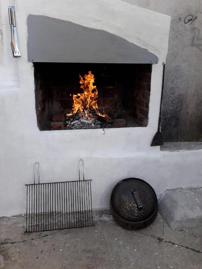 Kuca Za Odmor Varos Villa Vrlika Екстериор снимка