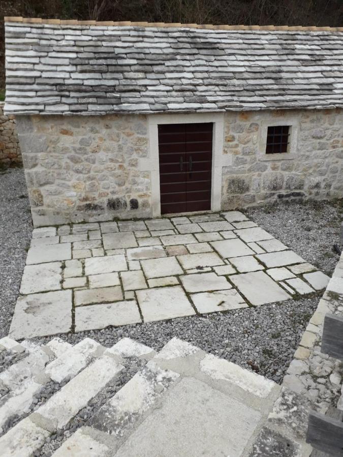 Kuca Za Odmor Varos Villa Vrlika Екстериор снимка