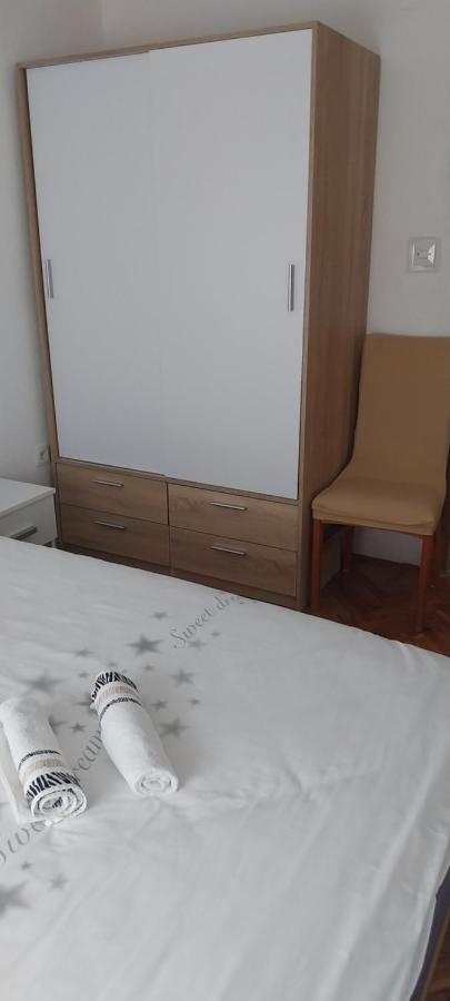 Kuca Za Odmor Varos Villa Vrlika Екстериор снимка