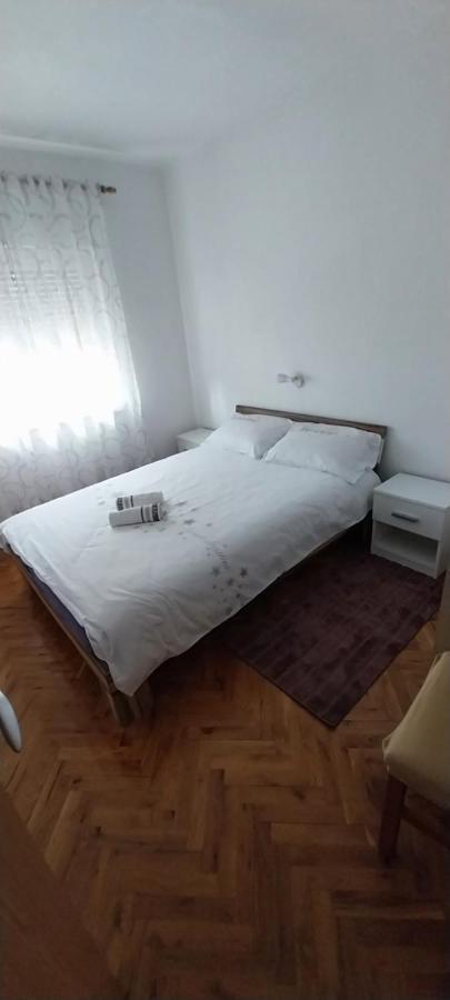 Kuca Za Odmor Varos Villa Vrlika Екстериор снимка